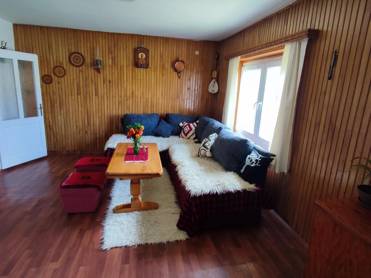 Cemerno Cottage Gacko Bagian luar foto