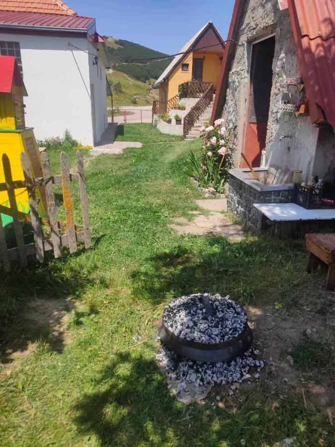 Cemerno Cottage Gacko Bagian luar foto